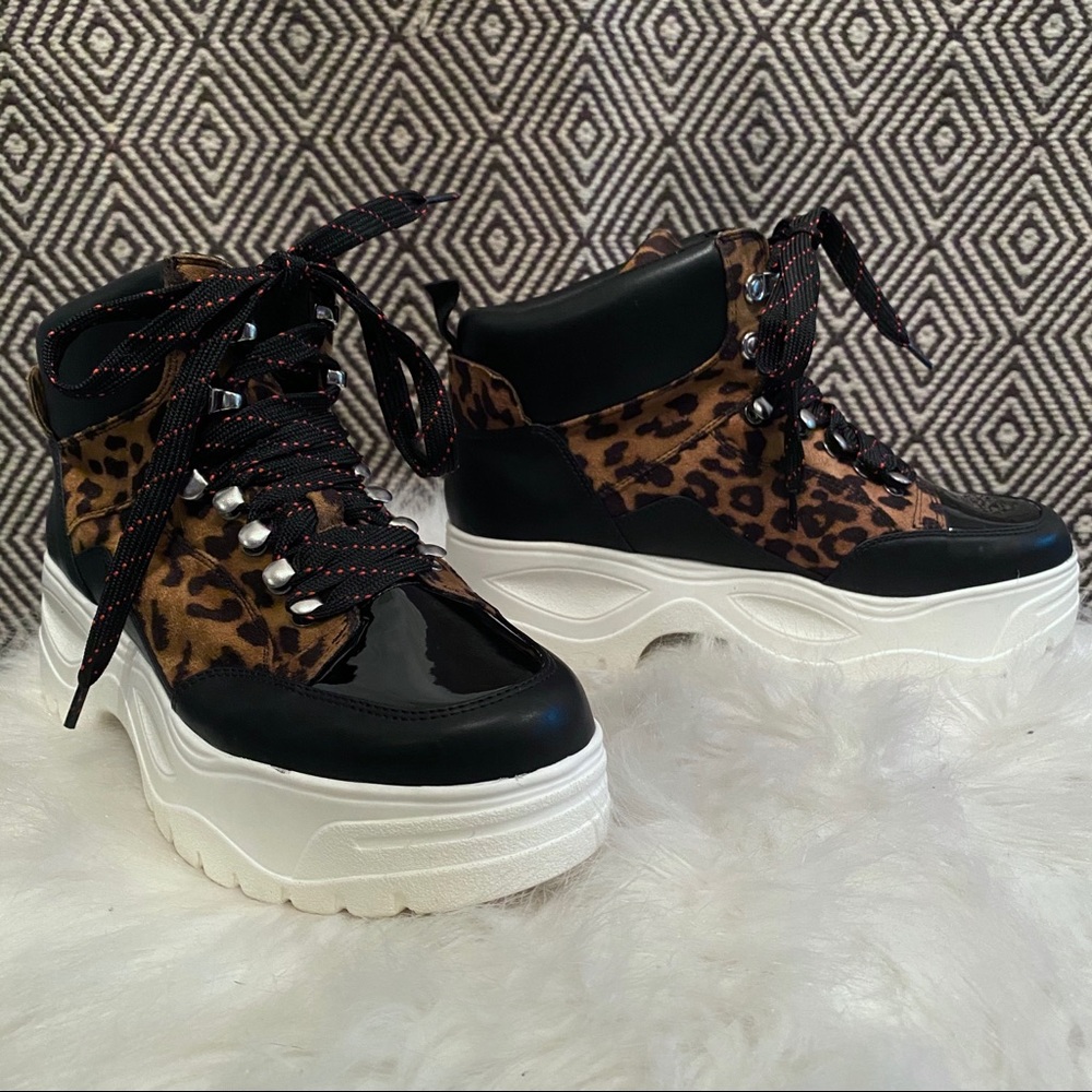 Leopard Hiker Boots / Madden Girl / Women’s Size 6
